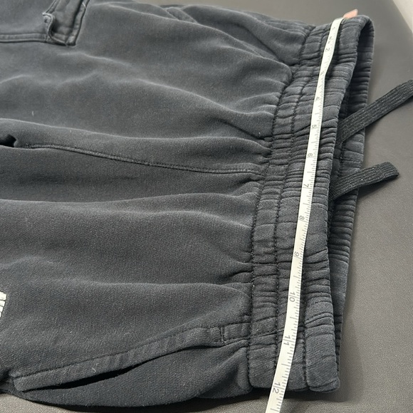 Nike Youth Size Large black Sweatpants Elastic Waist Drawstring Cargo Pockets - Picture 12 of 12